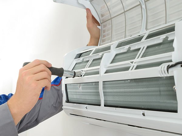Voltas AC Service Centre in Kolkata